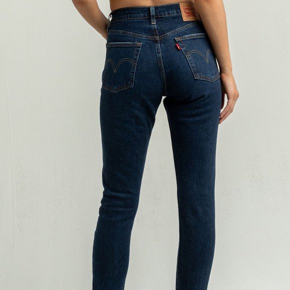 Levi's 501 Skinny Dark Distressed Salsa NWT Button Fly Jeans 25 W x 30 L - Picture 3 of 12